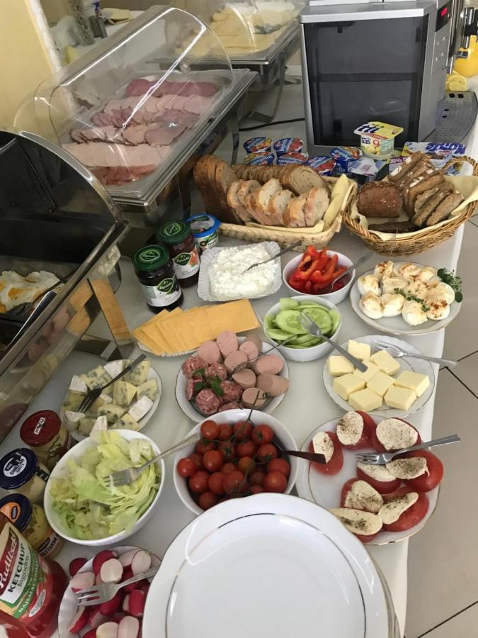 Zajazd Restauracja Paradise Czaplinek Eksteriør billede